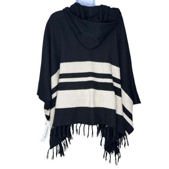 FRAME Baby Alpaca Poncho Block Striped Fringe Black Bone Hooded Cape Cozy Knit - Picture 3 of 10